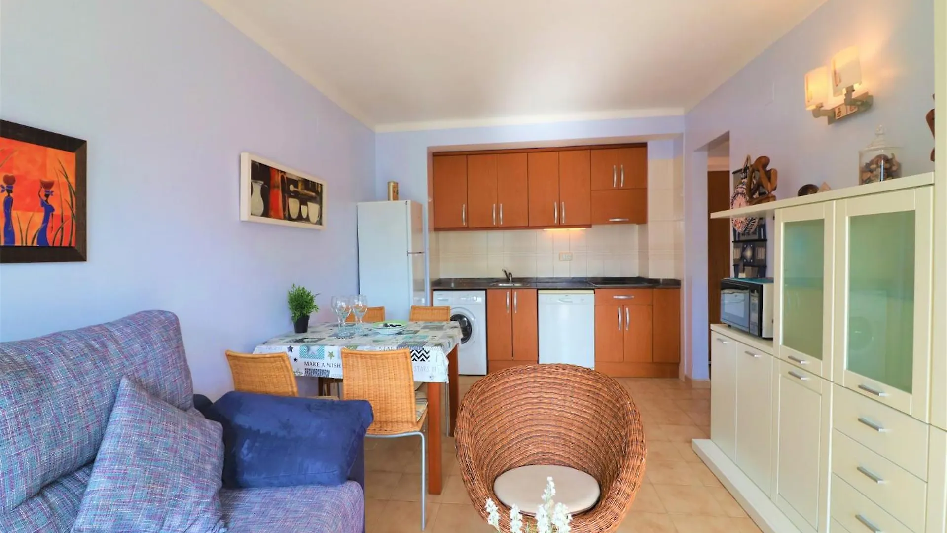 Apartment With View Roses Spain